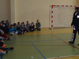 bezpieczna_szkola_policjant_07