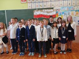 szkola_do_hymnu_026