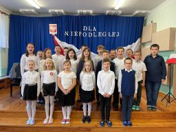 szkola_do_hymnu_032