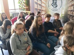 w_majestacie_korony_003