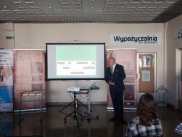 w_majestacie_korony_005