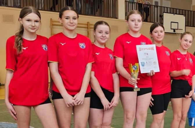 Turniej Minisiatkówki Dziewcząt i Chłopców