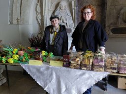 kolo_caritas_kiermasz_004